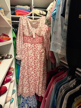 Gul Hurgel red white floral long sleeve dress - new with tags NWT